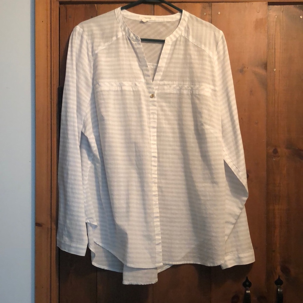 Blouse - Picture 2 of 3